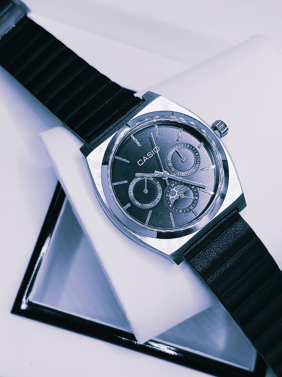 CA Men's Watch 30 Days Replacement Warranty